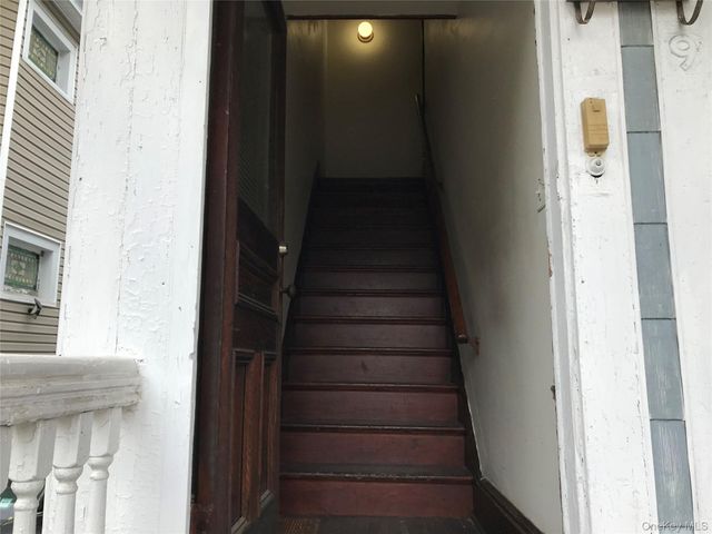9 GRAY Street, Poughkeepsie, NY 12603