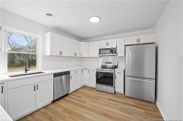 1621 Grandview Drive, Fayetteville, NC 28314