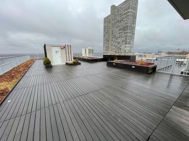 3900 N Lake Shore Drive 25C, Chicago, IL 60613