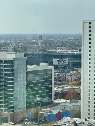 3900 N Lake Shore Drive 25C, Chicago, IL 60613