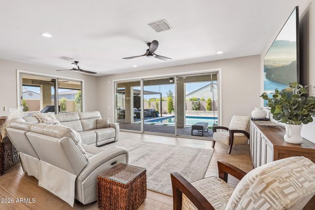 5226 W TOP HAND Trail, Laveen, AZ 85339