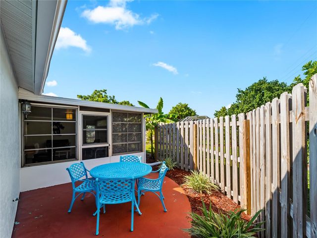 119 OLDENBURGH COURT NE, Port Charlotte, FL 33952