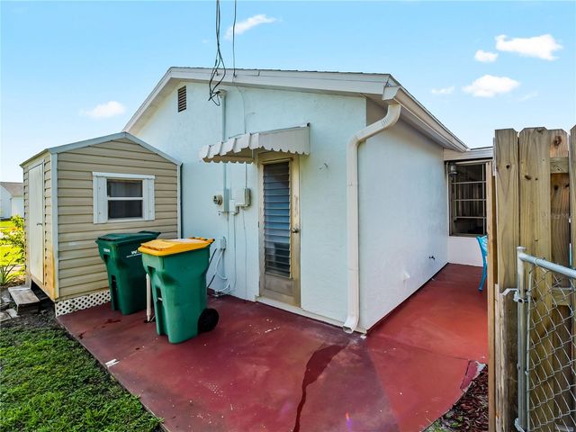 119 OLDENBURGH COURT NE, Port Charlotte, FL 33952