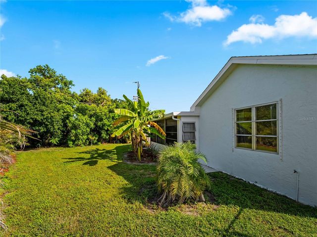 119 OLDENBURGH COURT NE, Port Charlotte, FL 33952
