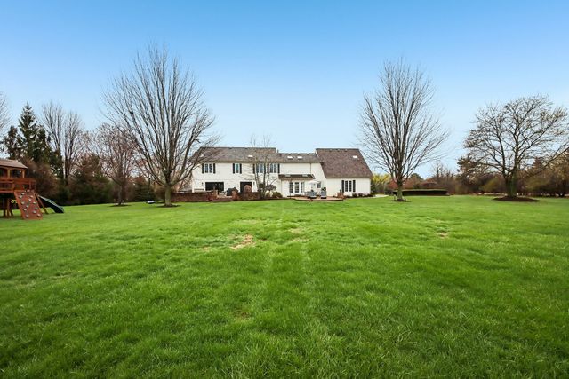 1980 Clover Drive, Inverness, IL 60067