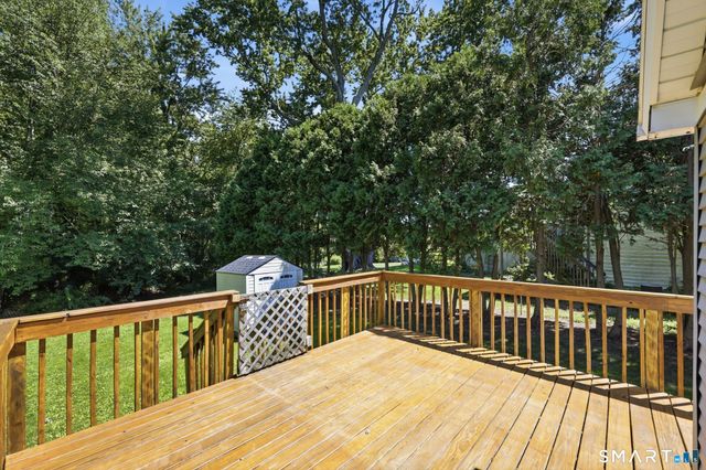 32 Dickerman Avenue, Windsor Locks, CT 06096
