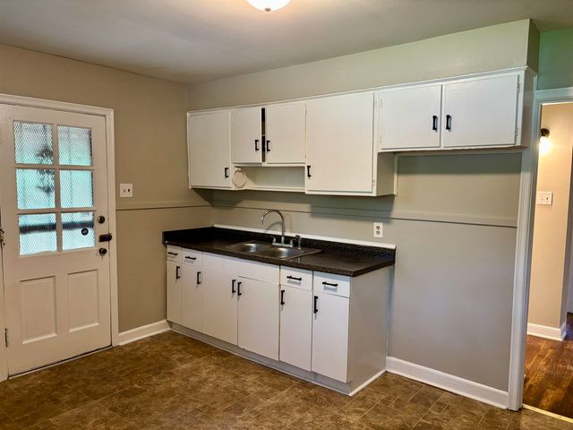 3879 CHARLESTON RD, Memphis, TN 38128