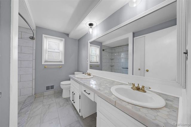 3455 Harmony Drive, Troy, MI 48083