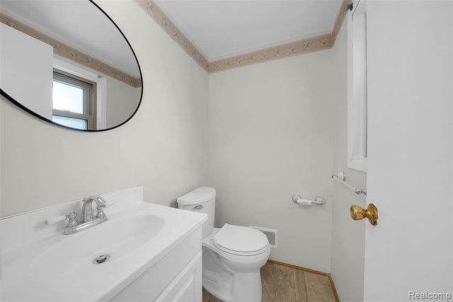 3455 Harmony Drive, Troy, MI 48083