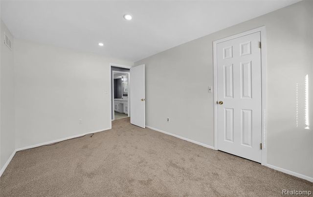 3455 Harmony Drive, Troy, MI 48083