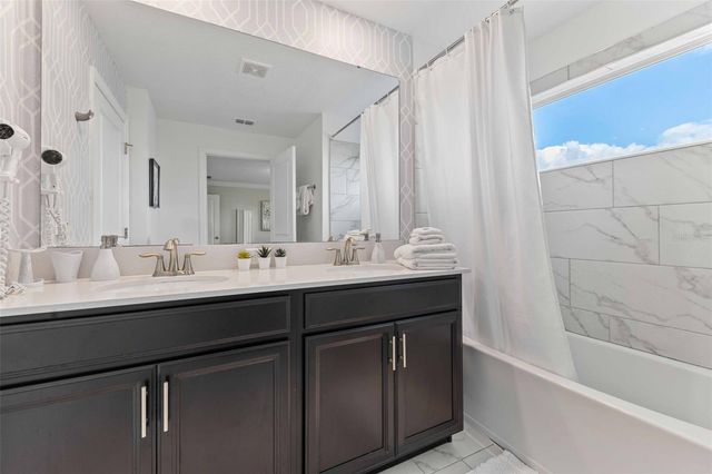 1092 LEADER STREET, Davenport, FL 33896