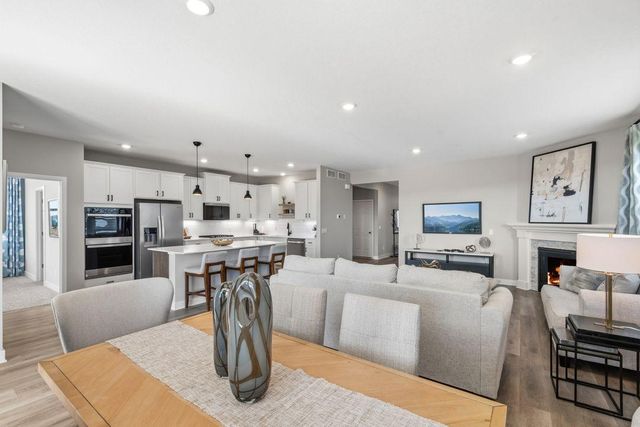 1690 Zumbro Avenue, Shakopee, MN 55379