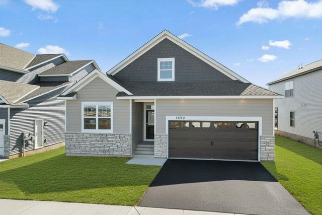 1690 Zumbro Avenue, Shakopee, MN 55379