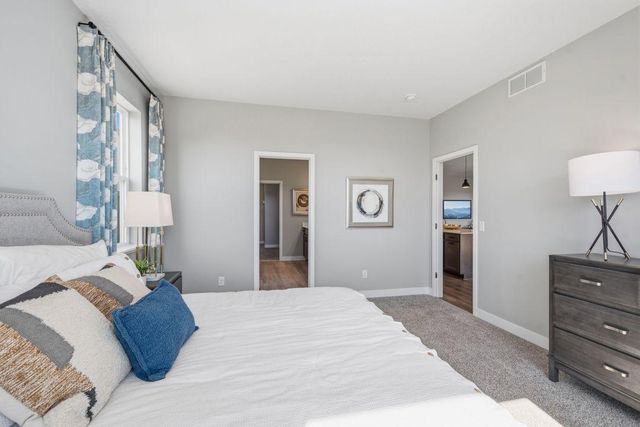 1690 Zumbro Avenue, Shakopee, MN 55379