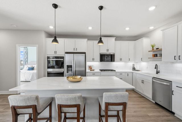 1690 Zumbro Avenue, Shakopee, MN 55379