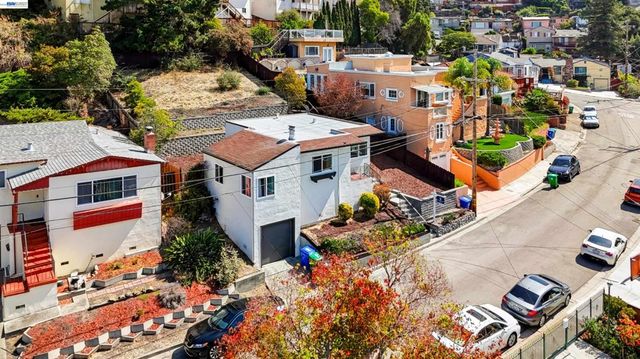 17198 Roberto St, Castro Valley, CA 94546