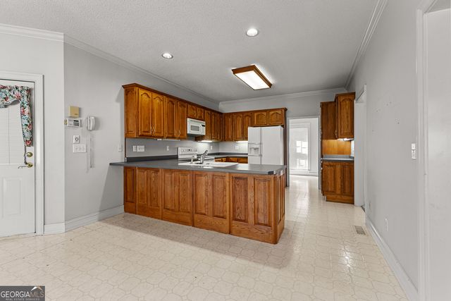 100 Moonview Place, Fayetteville, GA 30215