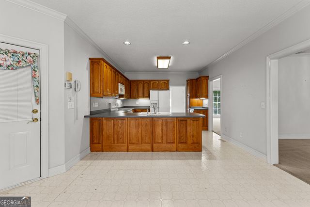 100 Moonview Place, Fayetteville, GA 30215