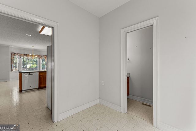 100 Moonview Place, Fayetteville, GA 30215