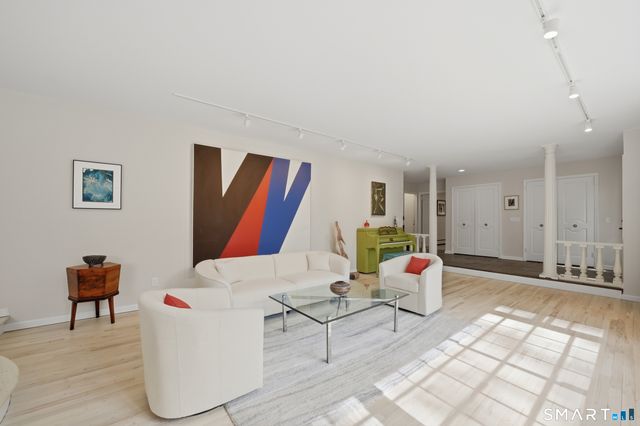 67 Wesgate Drive, Stamford, CT 06902