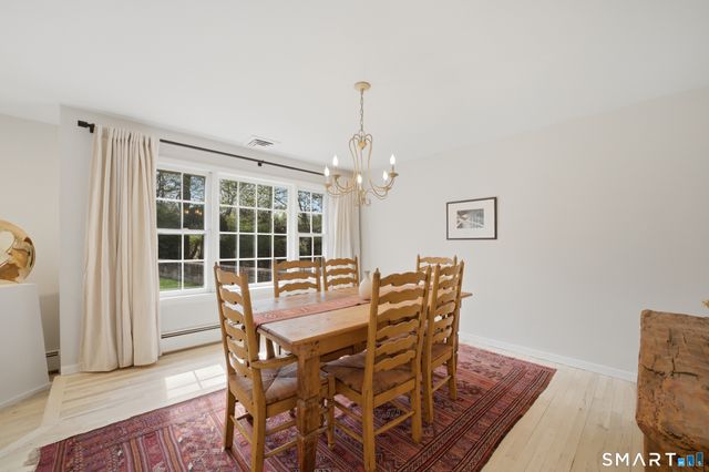 67 Wesgate Drive, Stamford, CT 06902