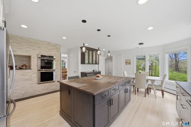 67 Wesgate Drive, Stamford, CT 06902