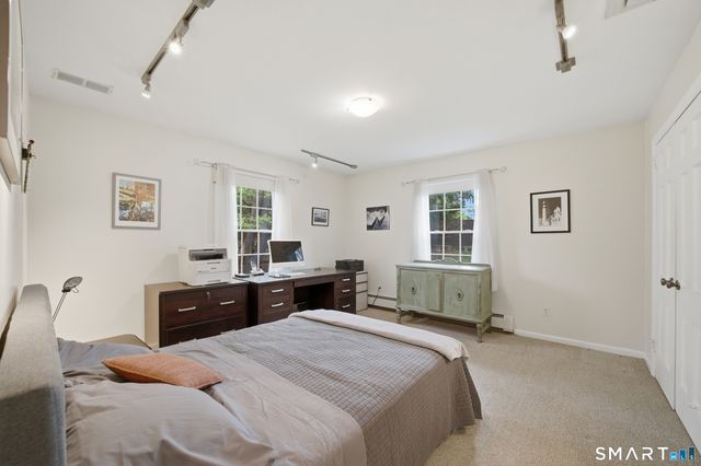 67 Wesgate Drive, Stamford, CT 06902