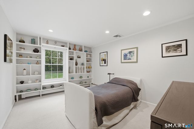 67 Wesgate Drive, Stamford, CT 06902