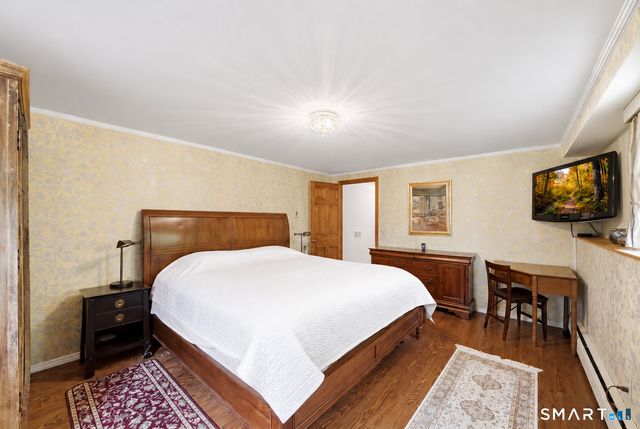 67 Wesgate Drive, Stamford, CT 06902
