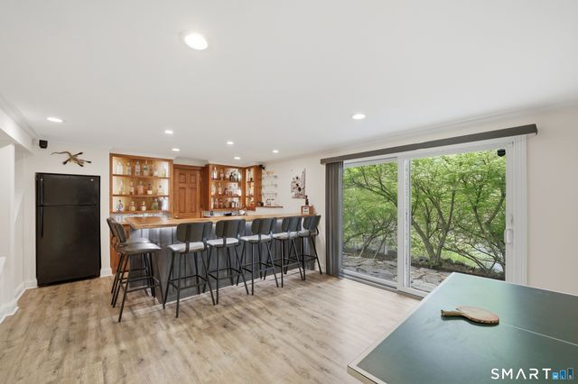 67 Wesgate Drive, Stamford, CT 06902