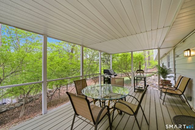67 Wesgate Drive, Stamford, CT 06902