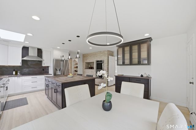 67 Wesgate Drive, Stamford, CT 06902