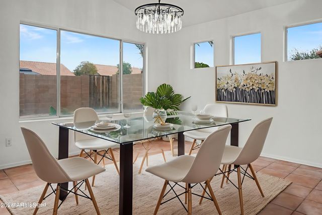 946 W 14TH Avenue, Apache Junction, AZ 85120