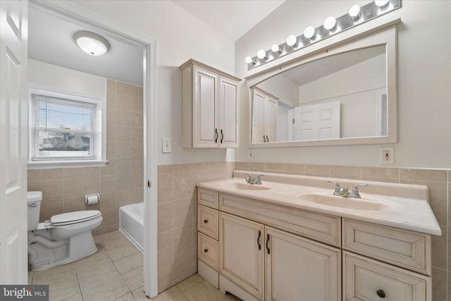 3452 SUNNYSIDE AVE, Philadelphia, PA 19129