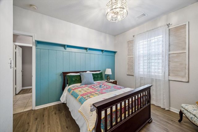 12810 Whistling Springs Drive, Humble, TX 77346