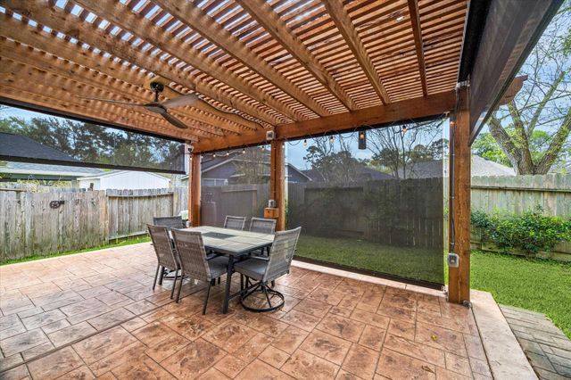 12810 Whistling Springs Drive, Humble, TX 77346