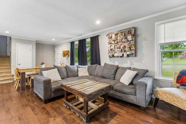 121 Grandview Cir, Old Hickory, TN 37138
