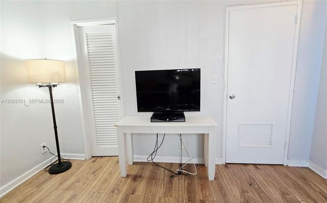 3801 S Ocean Dr 2Z, Hollywood, FL 33019
