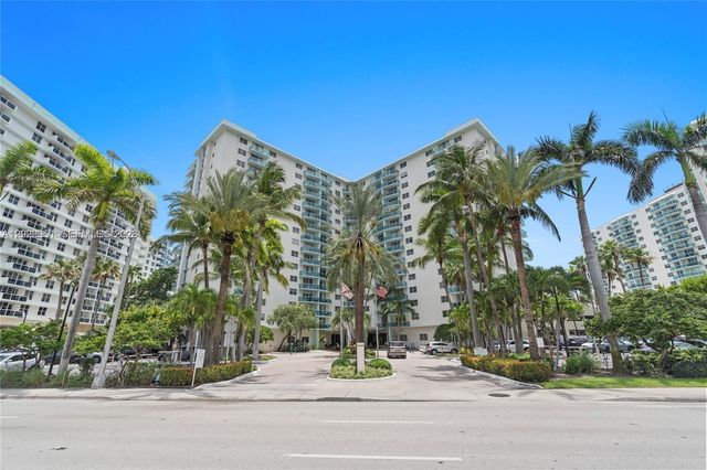3801 S Ocean Dr 2Z, Hollywood, FL 33019