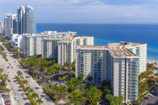 3801 S Ocean Dr 2Z, Hollywood, FL 33019