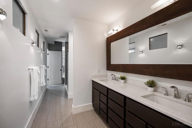 120 W Fourteenth Street, Cincinnati, OH 45202