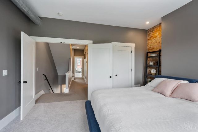 120 W Fourteenth Street, Cincinnati, OH 45202