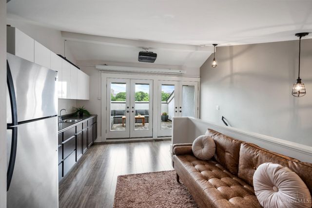 120 W Fourteenth Street, Cincinnati, OH 45202