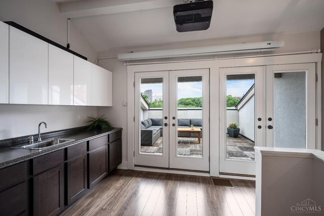 120 W Fourteenth Street, Cincinnati, OH 45202