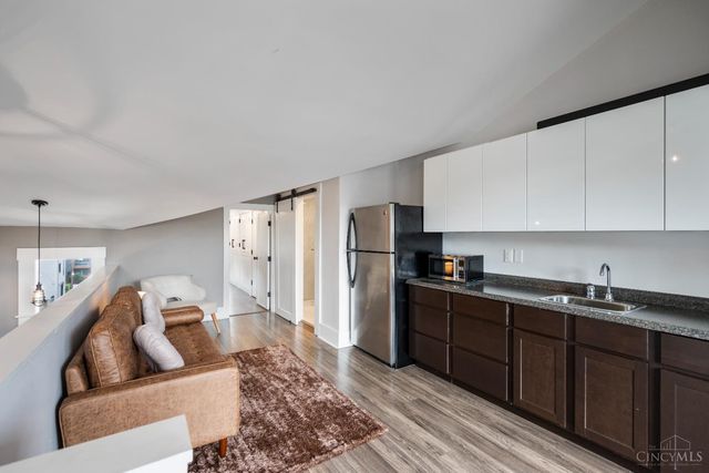 120 W Fourteenth Street, Cincinnati, OH 45202