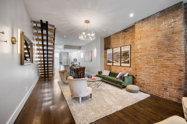 120 W Fourteenth Street, Cincinnati, OH 45202