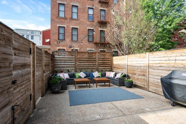 120 W Fourteenth Street, Cincinnati, OH 45202