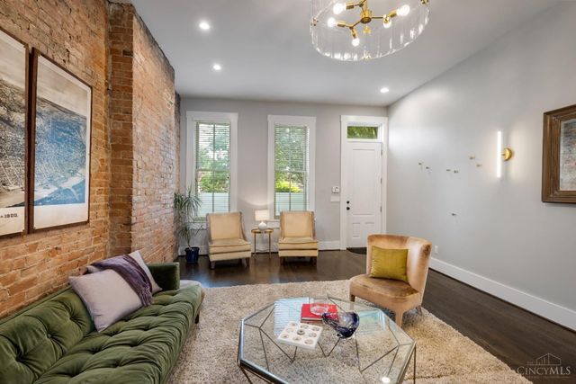 120 W Fourteenth Street, Cincinnati, OH 45202