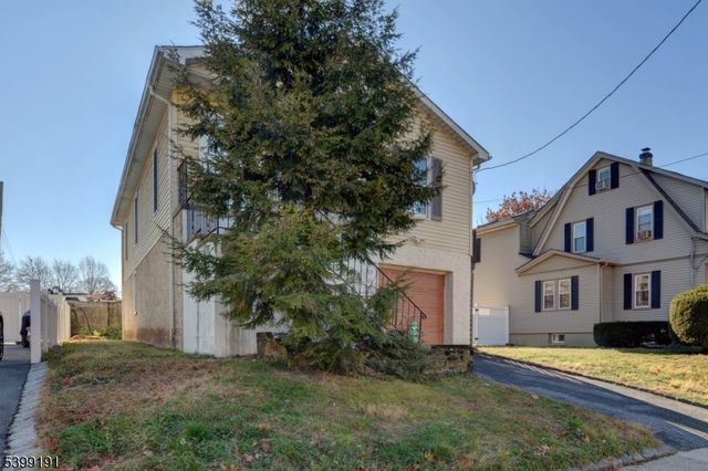 90 Dewey St, Bloomfield Twp., NJ 07003