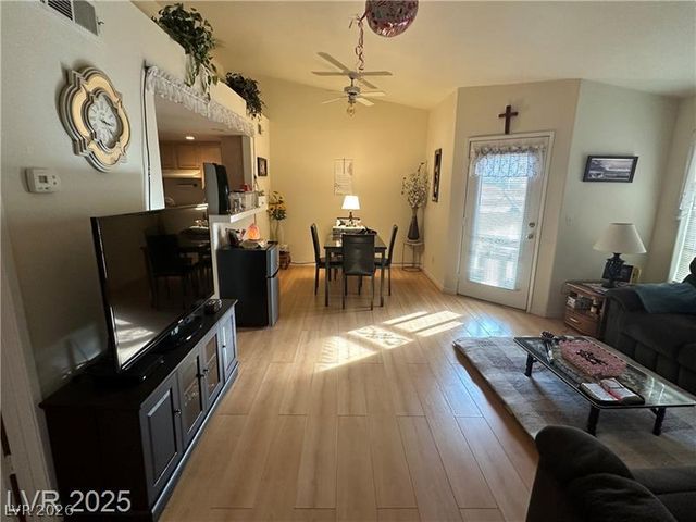 1830 North Pecos Road 230, Las Vegas, NV 89115
